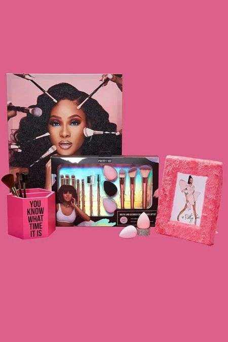 Pretty Vee Glam product