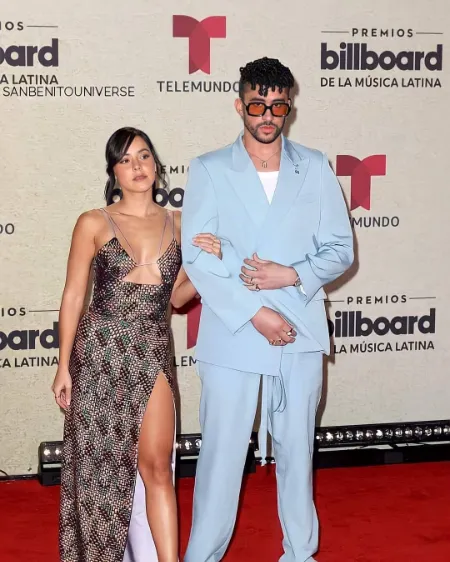 bad bunny with his girlfriend