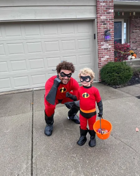 phillip lindsay with his son during halloween 2022